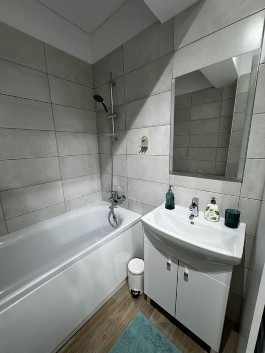 Inchiriere apartament 2 camere,  Metrou Berceni Apollo Park