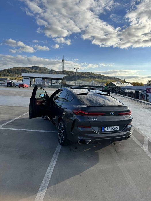 Vând Bmw x6  an 2020