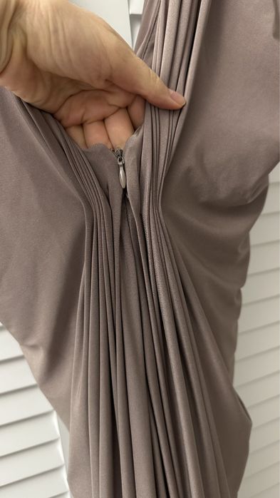 Платье вечернее