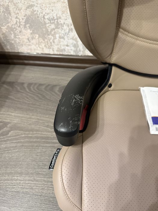 Автокресло Babyton Comfort Fix Eco С 15-36 кг Isofix б/у