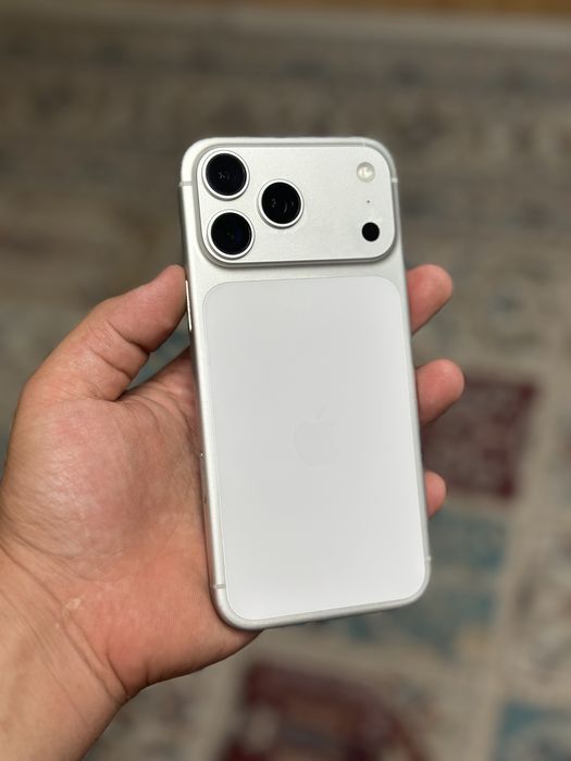 Продам Iphone 17 PRO MAX 256gb
