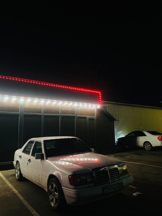 Машина  Мерседес