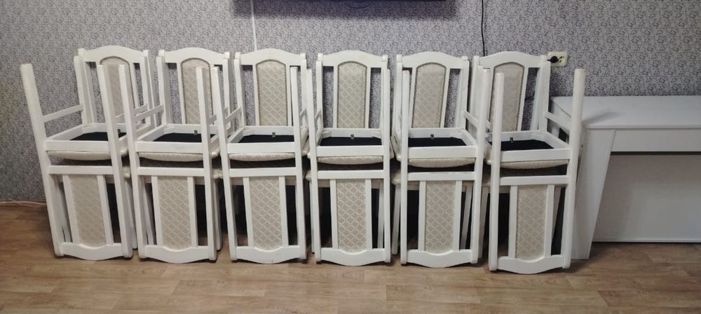 Продам стол и стулья