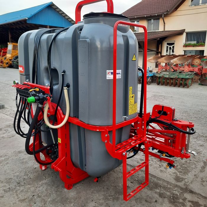 Maşina de erbicidat, Inştalație de erbicidator 1000L/15M