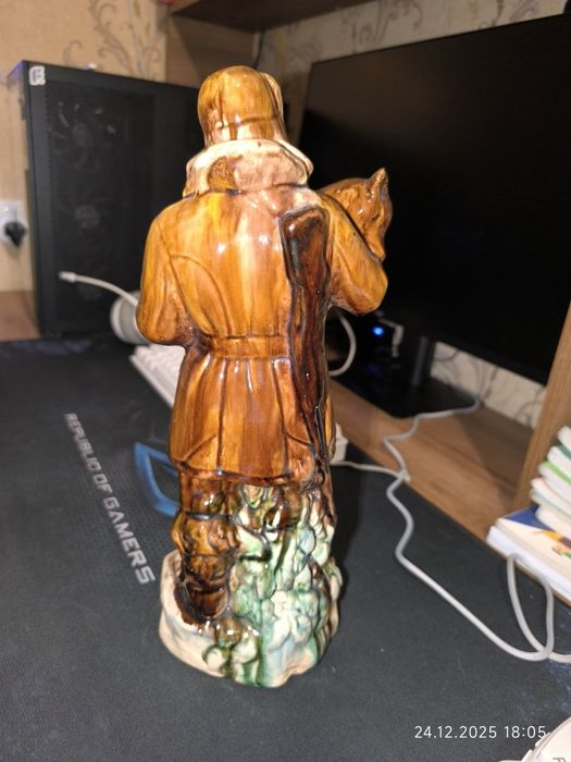 Статуэтка керамика.