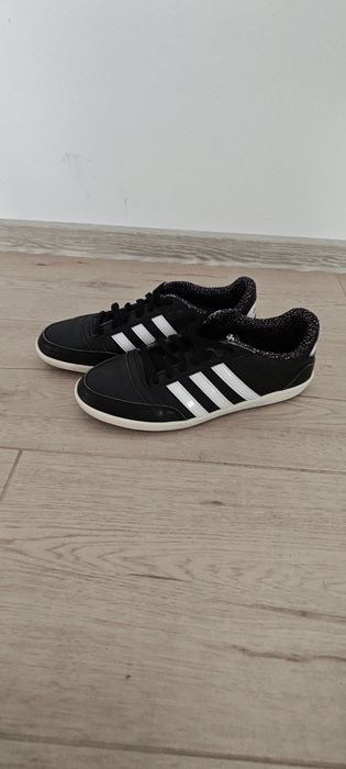 Pantofi sport Adidas Neo Hoops