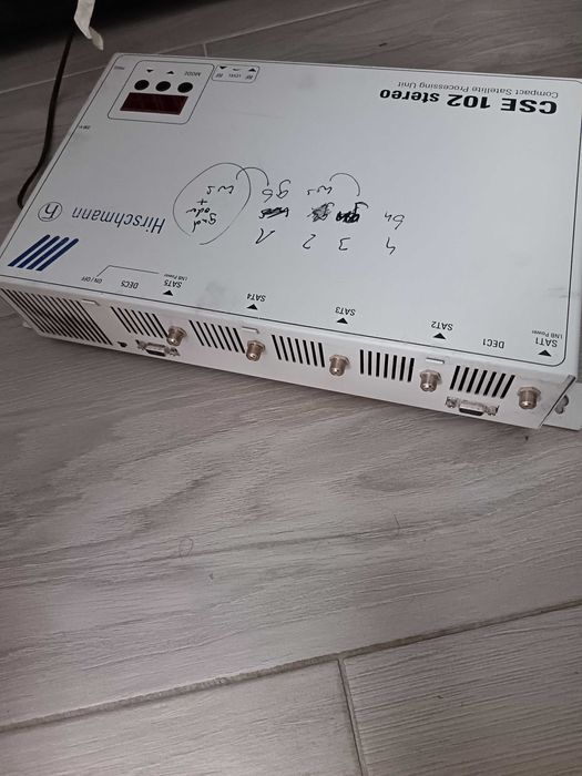 Hirschman CSE 102 stereo