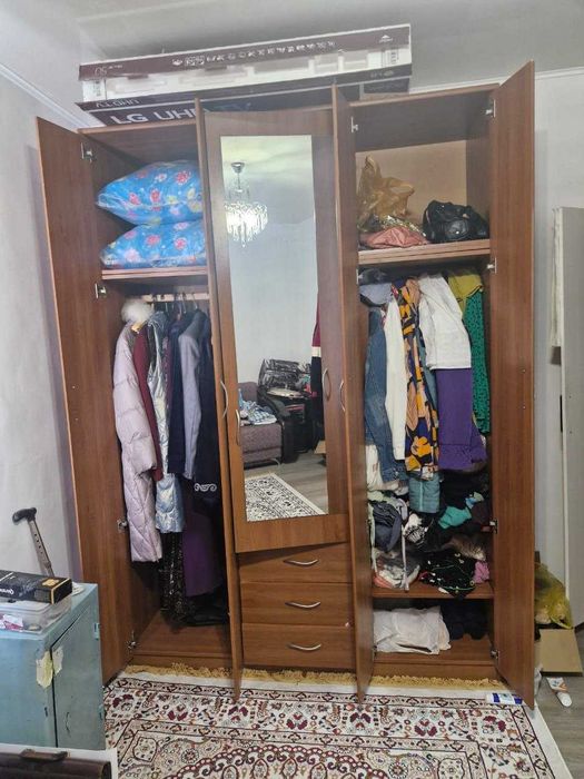 Шифоньер для спальни