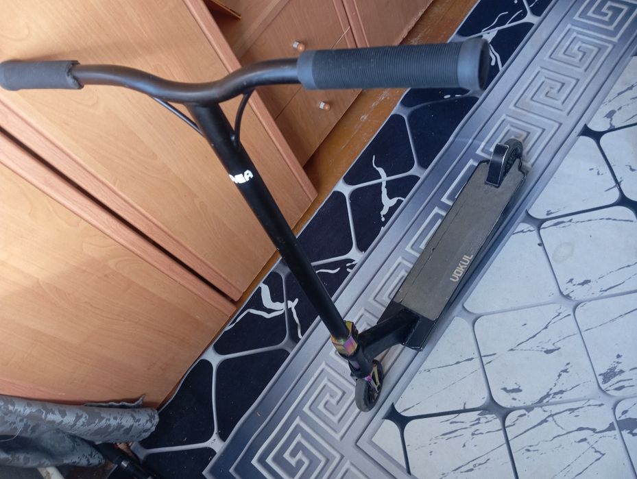 Продам трюковой самокат