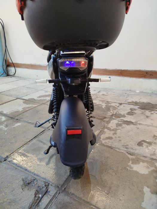 Электро скутер сотилади холати супер   права номер шарт эмас жавоб