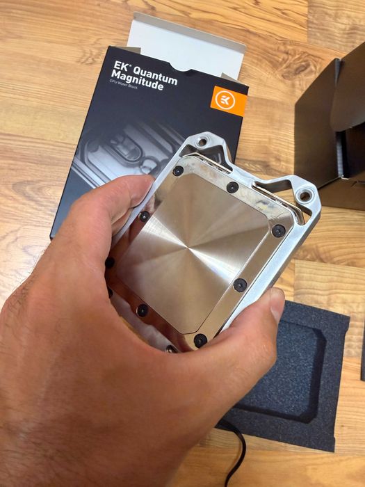 Waterblock Threadripper EK-Quantum Magnitude - compatibil cu toate seriile Threadripper