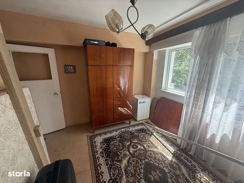 De vânzare apartament 2 camere decomandat 57 mp et 3