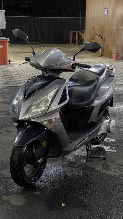 Мопед скутер carbon 50