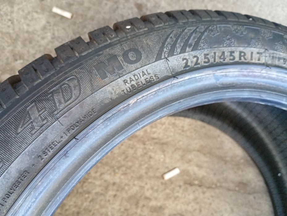 Нови 2бр.225/45/17 Dunlop 4D MO dot2819