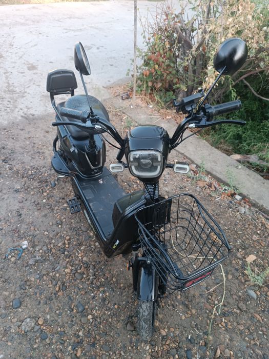 Elektron Sukuter Srochni sotiladi..