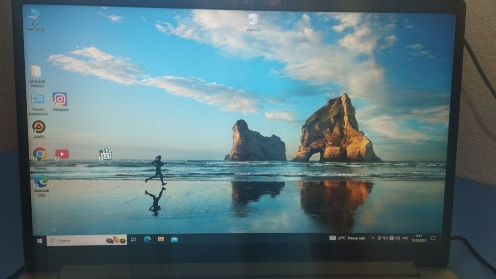 Ноутбук леново  продам срочно