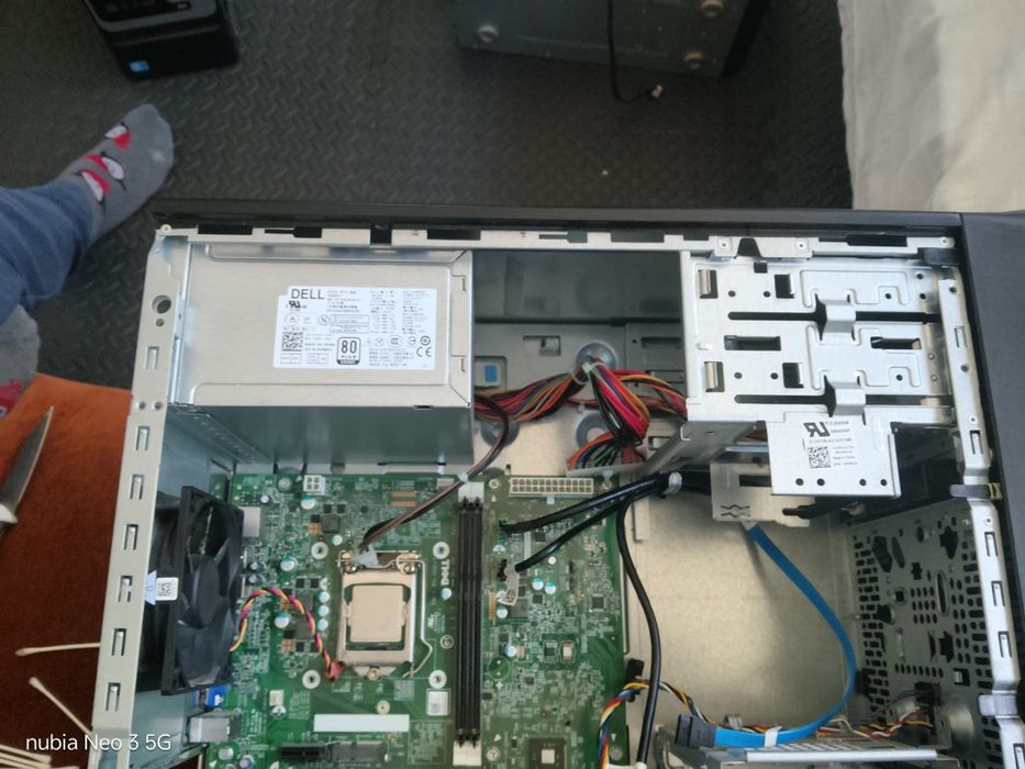 Vand o unitate completă