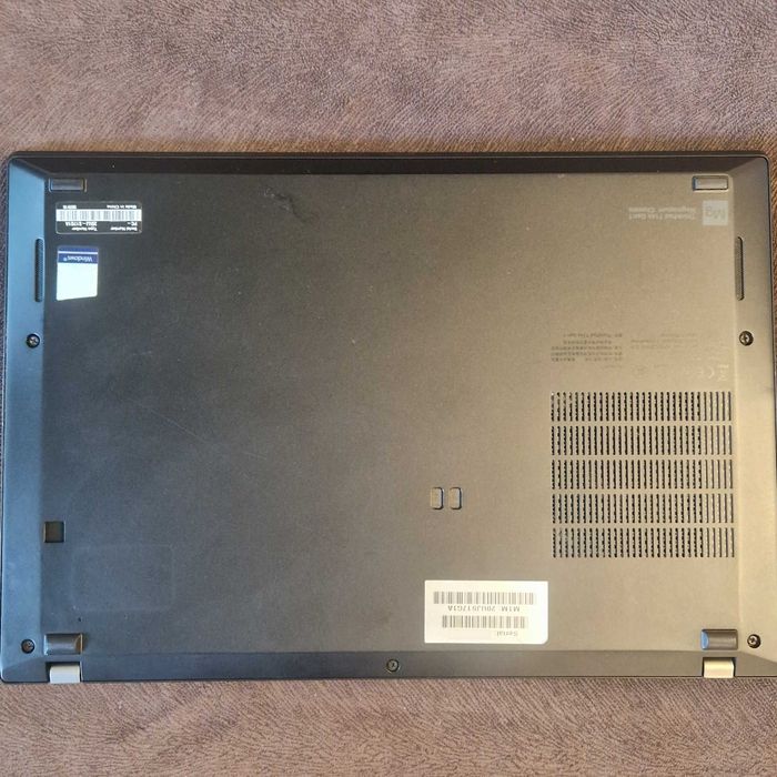 Продавам лаптоп Lenovo ThinkPad T14s Gen 1