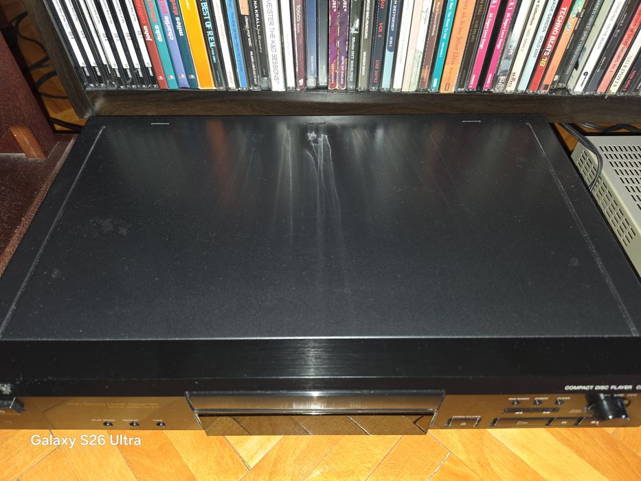 Cd player Sony model XE 200