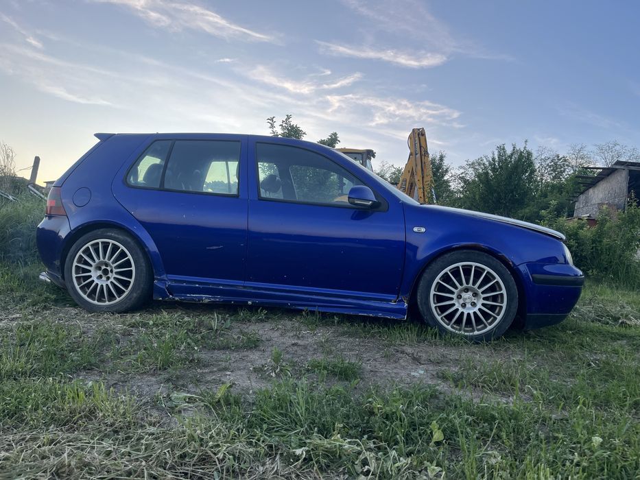 VOLKSWAGEN Golf 2004 — imagine 4