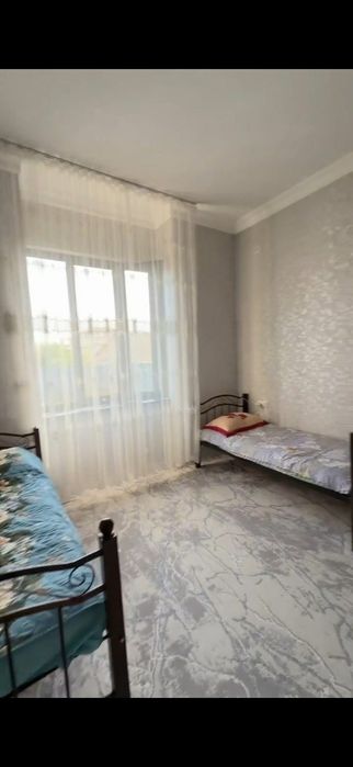 Uchastka sotiladi 1,5 sotix. 5 xonali. Toshkent tumani.  Kirov.