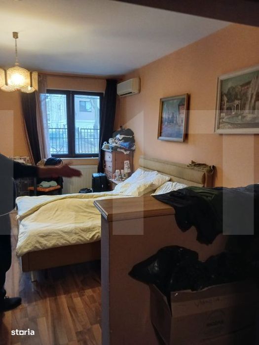 Pensiune 14 camere cu bai proprii si intrari separate, 500 mp, zona Me