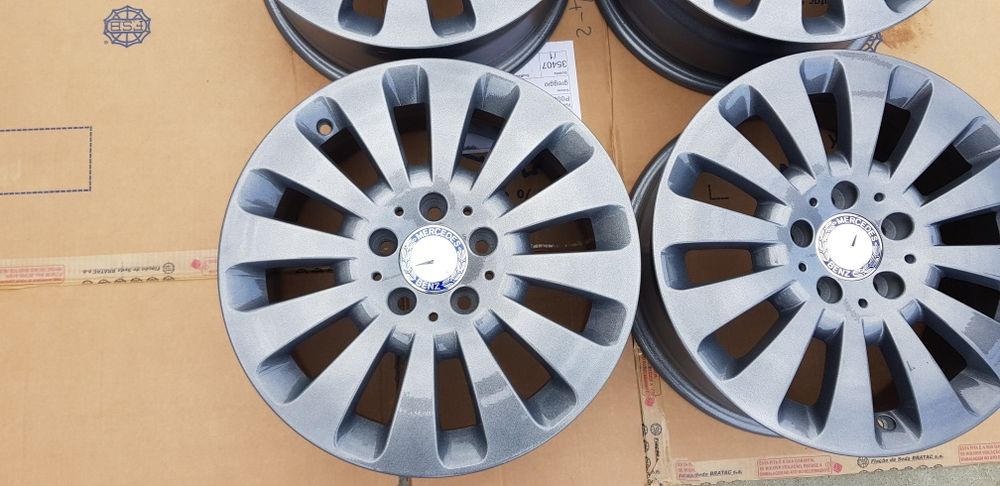 Vând jante aliaj roti  16 "originale Mercedes Benz 5x112  NOI