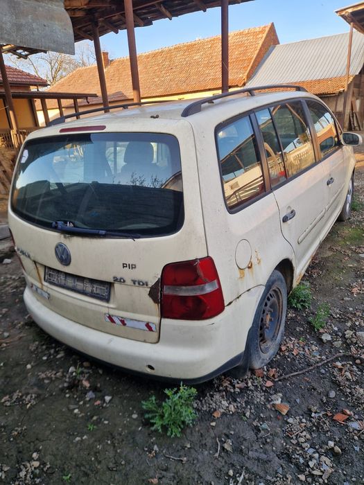 Dezmembrez vw turoan 1.9