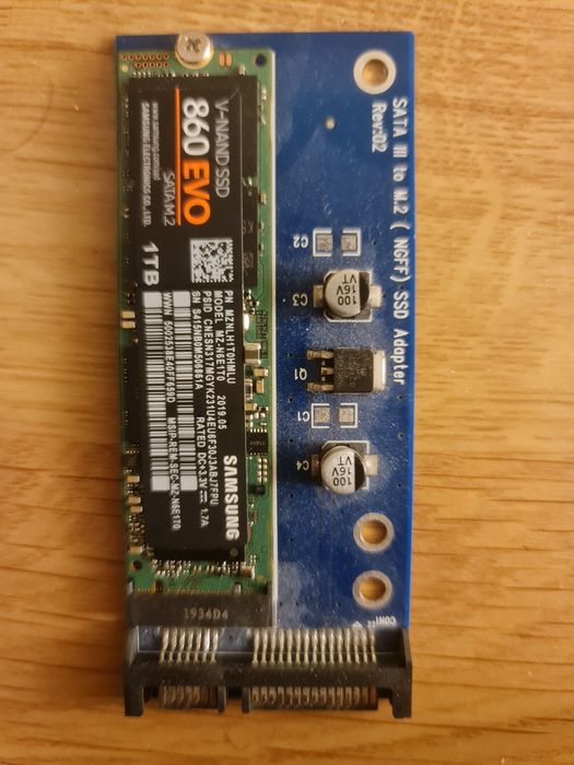 SSD M2 SATA 1TB Samsung 860 EVO ca nou 100% viata 39 zile utilizat