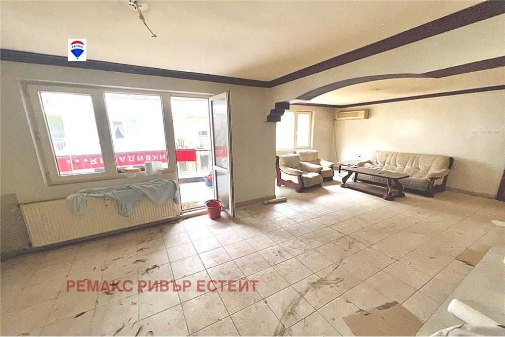 Продава се Мезонет в Русе, Център - 181 кв.м за 1226 €/кв.м - Снимка #2