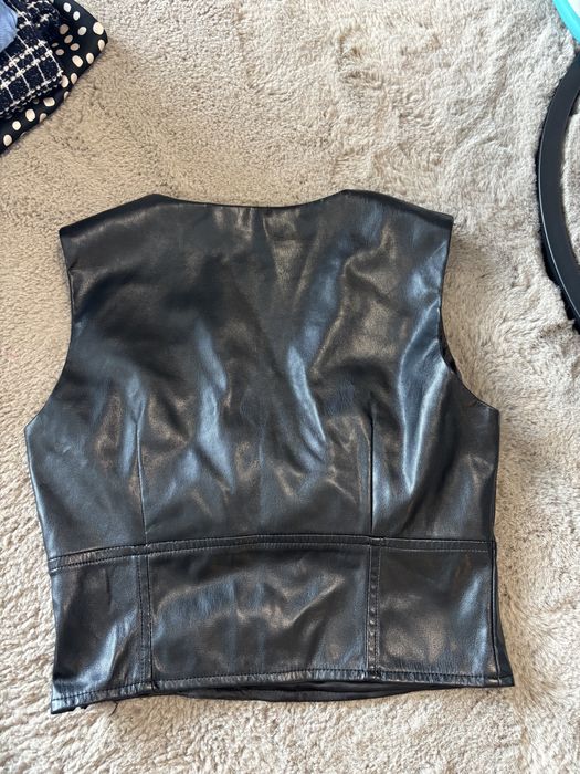 Кожен топ Guess S