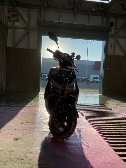 Продам мопед,скутер м8 про