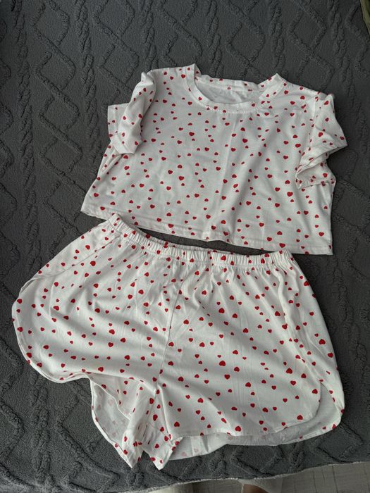 Продам пижамы 2000