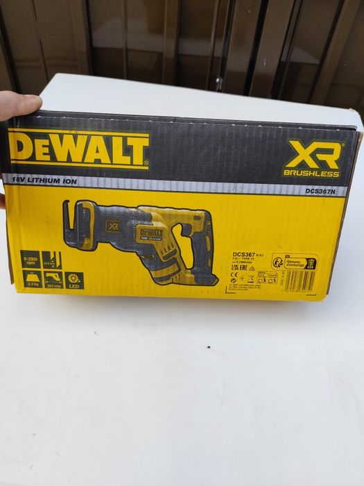 Нов безчетков акумулаторен саблен трион Девалт DeWALT DCS367
