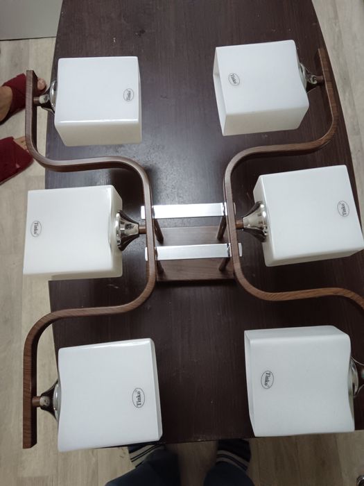 Продам люстру бу