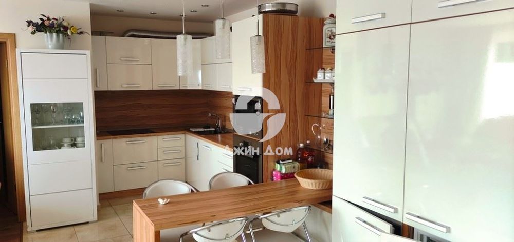 Продава се Тристаен апартамент в к.к. Елените - 135 кв.м за 1445 €/кв.м - Снимка #3