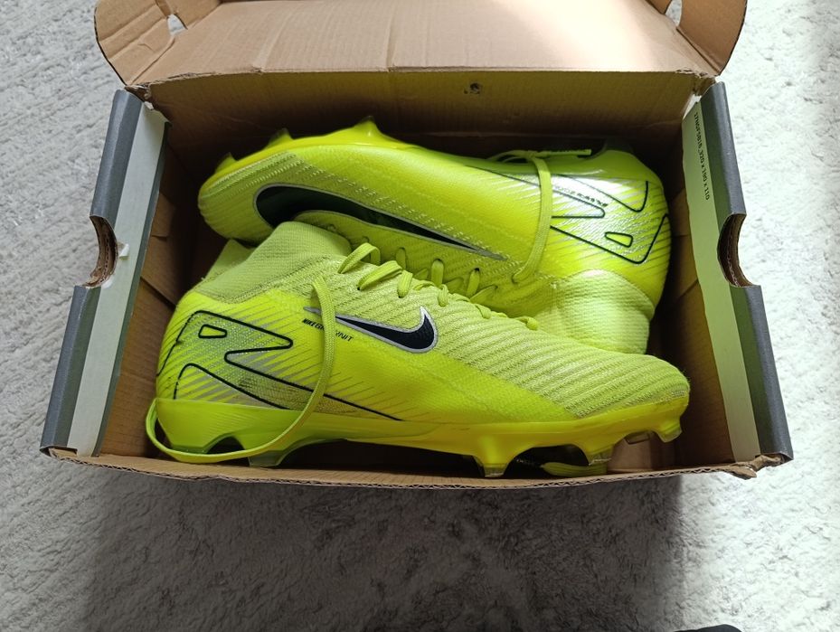 Бутсы Nike Mercurial