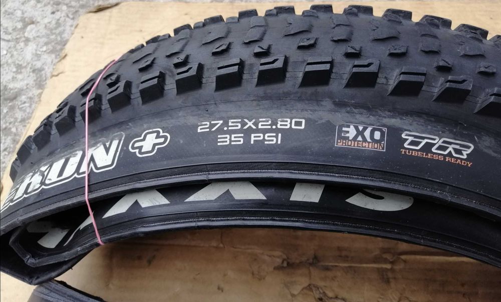 Велосипедни гуми  за MTB Maxxis Rekon Plus Exo TR 27.5x2.80"