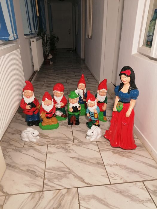 Pitici de gradina , broscuțe, arici, albina, iepuri din beton