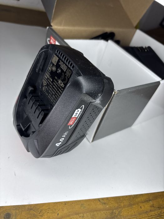 Стартов комплект bosch 18 V 1600A031T6