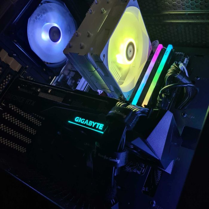 Геймърски Компютър! RTX 4060, Intel i5-13400F, 16GB RAM - НОВ