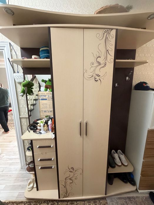 Мебель в хорошем состоянии.