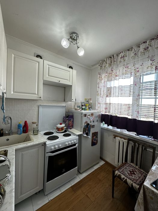 Продается 2 комнтная квартира