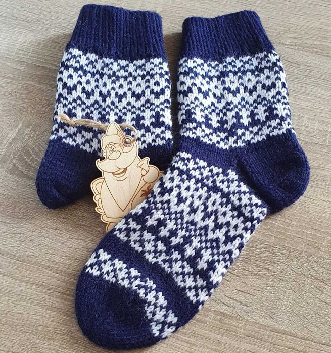 Продам  носки вязанные