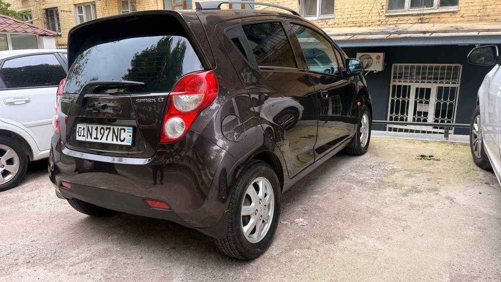 Chevrolet Spark 2017 — 2