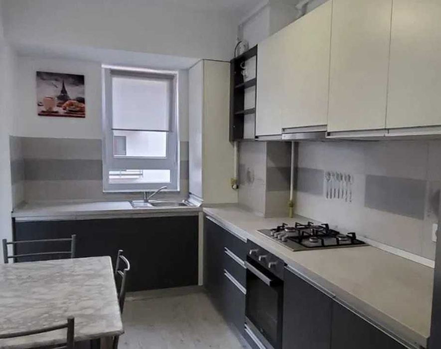 Дава се под наем Двустаен апартамент в Пловдив, Младежки Хълм - 65 кв.м за 219.3 € - Снимка #1