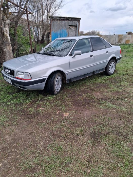 Продам Ауди 80 б4