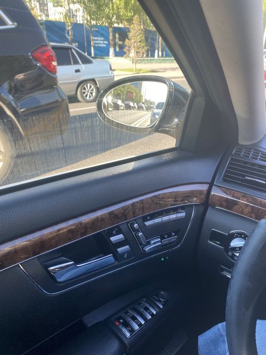 Мерседес 221