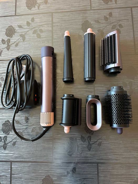 Dyson airwrap i.d. straight and wavy