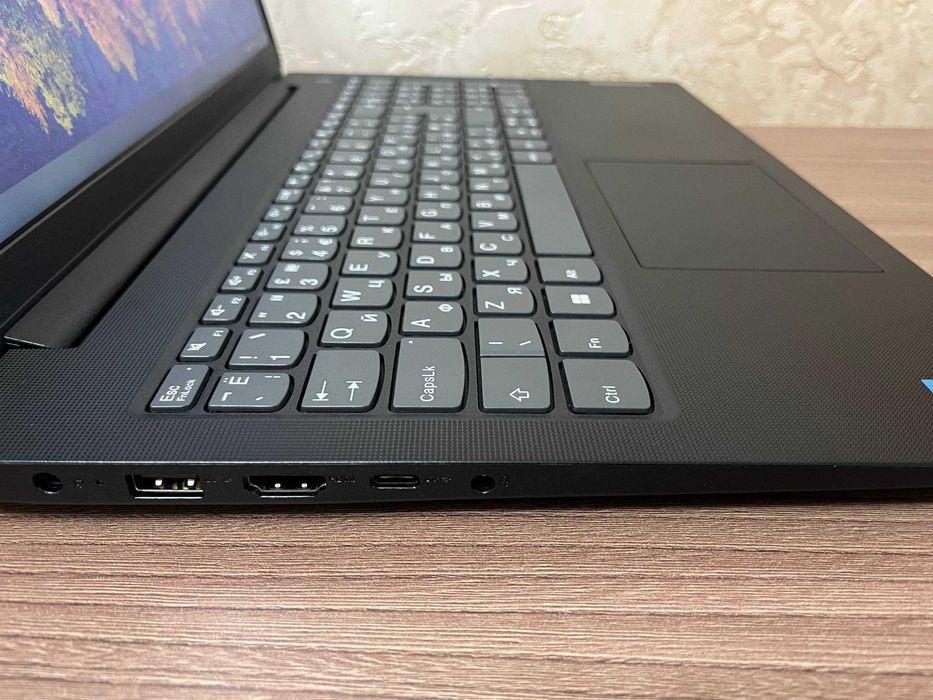Lenovo V15 /Celeron N4500/4Gb Ram/240Gb ssd/